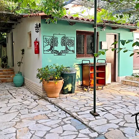 Liokorni Village Apartment Gaios