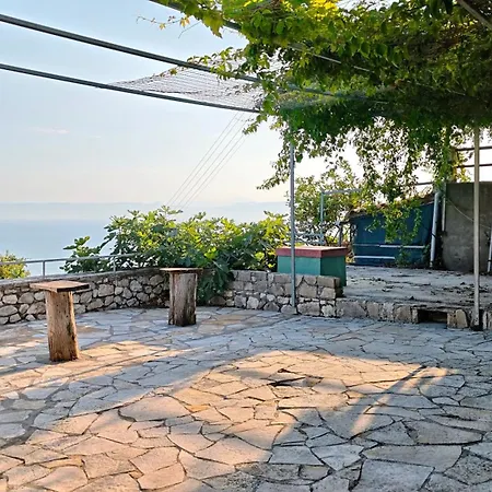 Liokorni Village Apartment Gaios